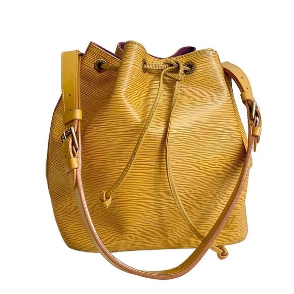 LOUIS VUITTON Epi Leather Petit Noe Bucket Bag 💼 - Picture 6 of 17